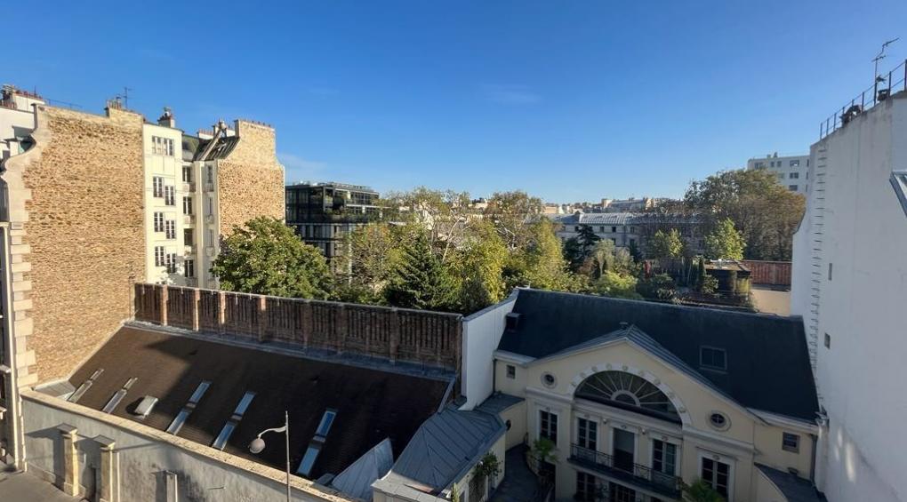 7 associations demandent l’expropriation d'un monastère parisien