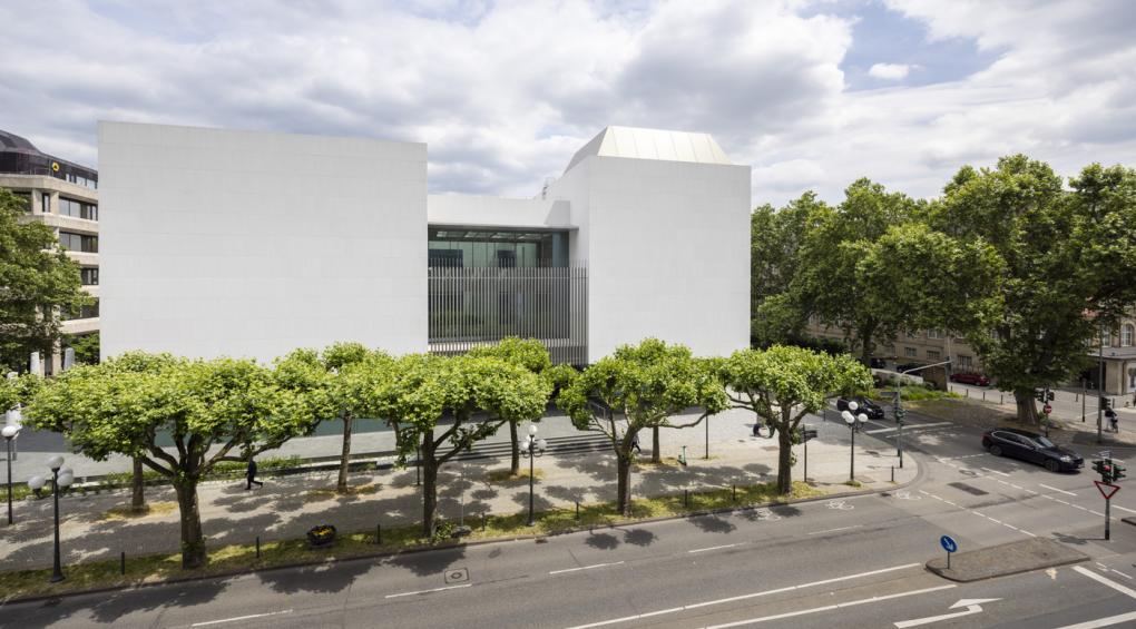 MRE, essai transformé pour le musée aux 1000 œuvres abstraites