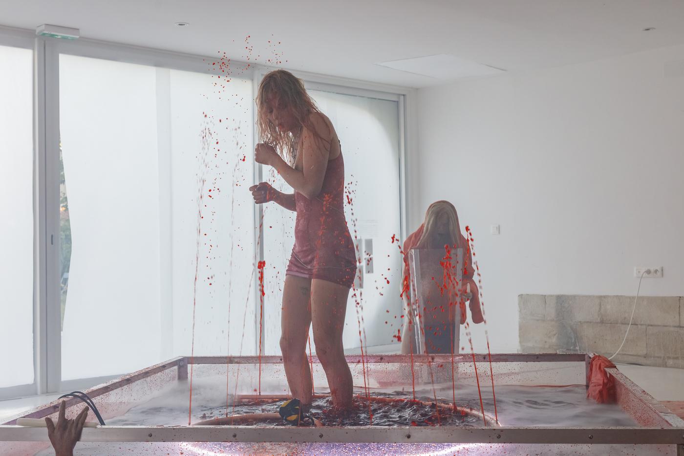 Maria Metsalu, "Mademoiselle X", 2017-2019, performance.