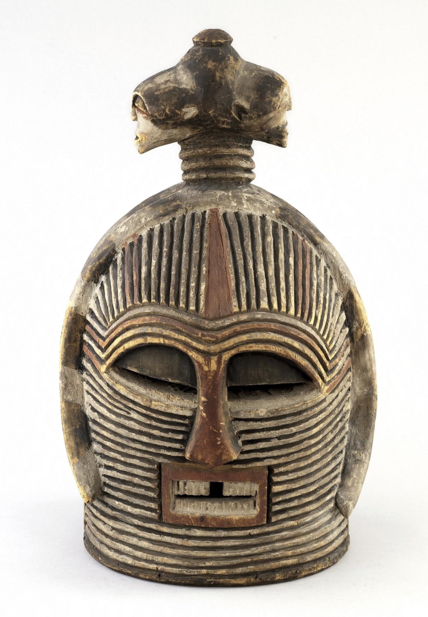 Luba, République démocratique du Congo, Masque-heaume janus,
présenté dans le cadre de l'exposition "Félix Fénéon, (1861-1944). Les arts lointains", du 29 mai au 29 septembre 2019 au Musée du Quai Branly.