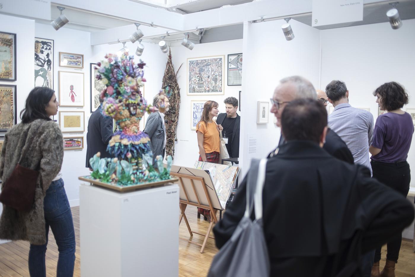 Vue de l'Outsider Art Fair Paris 2018.