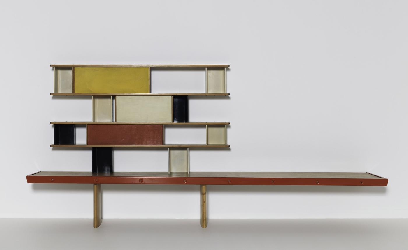 Charlotte Perriand, Bibliothèque de Maison de la Tunisie, 1952. Paris, Centre Pompidou – Musée national d’art moderne – Centre de création industrielle.