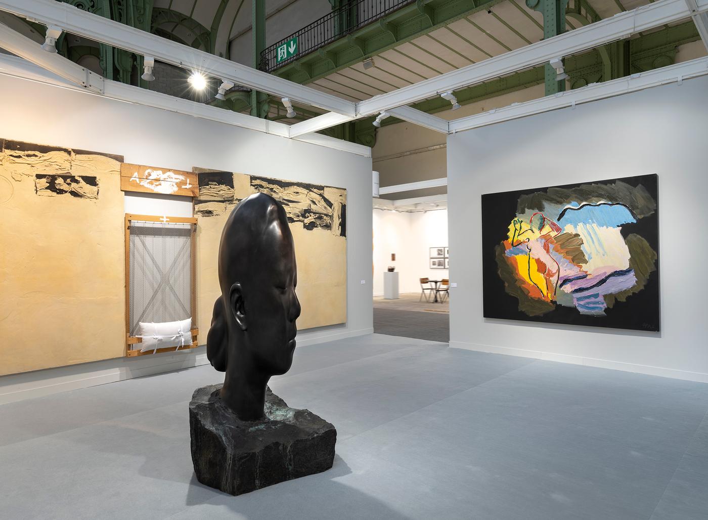 Vue du stand de la galerie Lelong, FIAC. 2019.