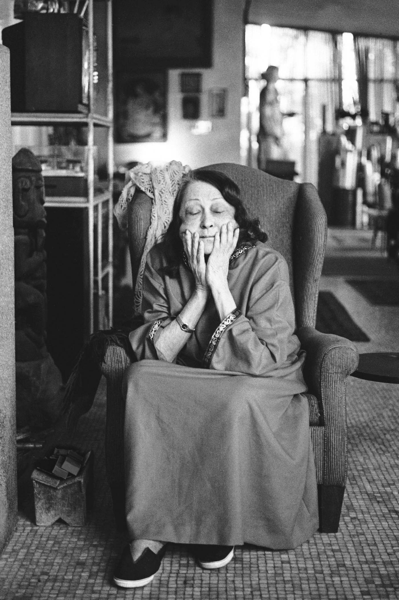 Juan Esteves, "Portrait Lina Bo Bardi", issu du projet "Présence", 1991. Galerie du Marché Dauphine.