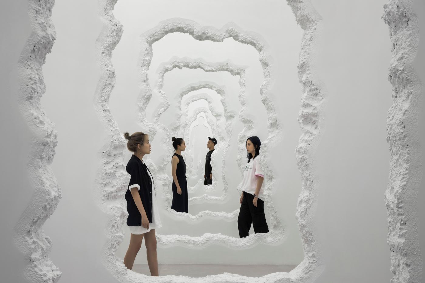 Daniel Arsham, "Excavated Walls". Installation view "Daniel Arsham: Perpetual Present", HOW Art Museum.