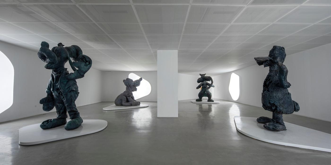 Daniel Arsham, "Animal Forest". Installation view "Daniel Arsham: Perpetual Present", HOW Art Museum.