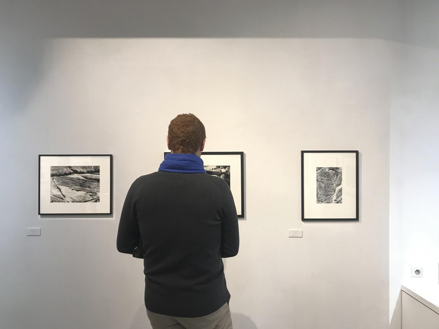 Vue de l'exposition « Mario Giacomelli, Paesaggio 1960-1990 », Galerie Berthet-Aittouares.