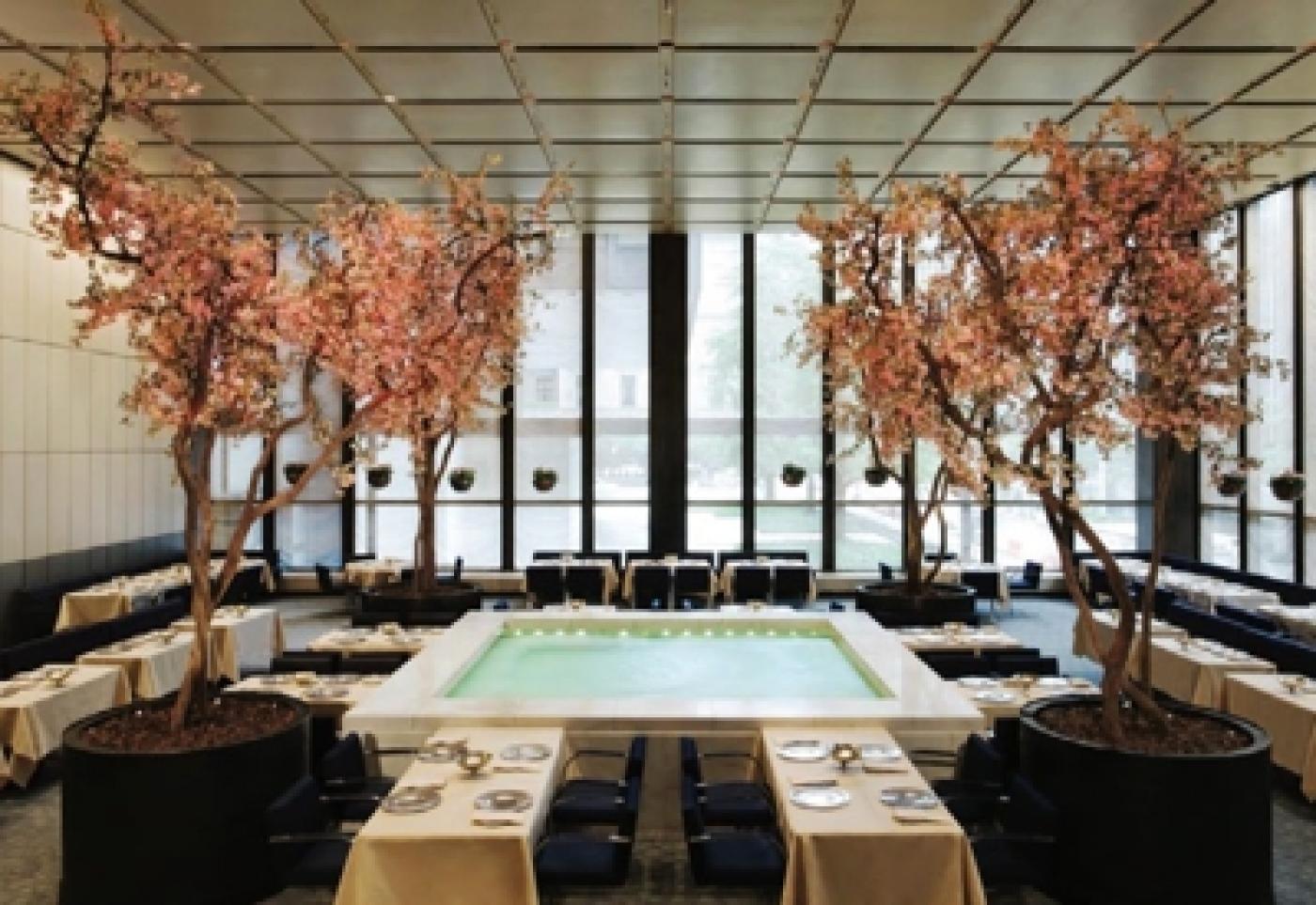 Le mobilier du restaurant du Four Seasons à New York sous le marteau