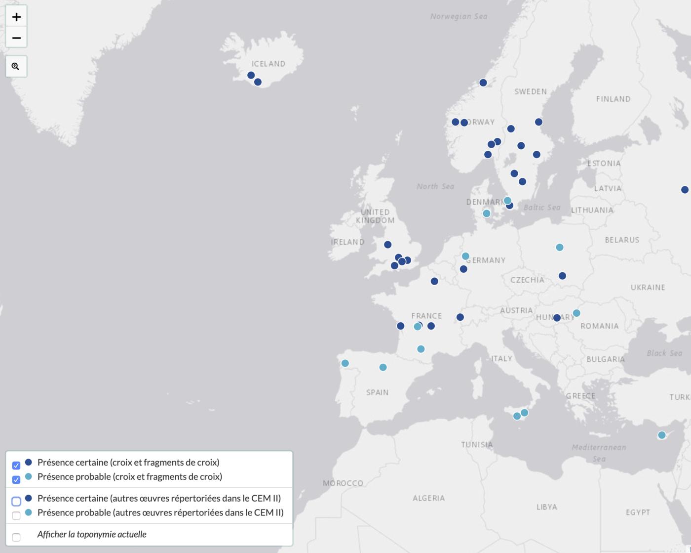 Carte illustrant la localisation de croix et des fragments de croix (1190-1215) avant 1800 consultable sur la base AGORHA et réalisée par le service numérique de la recherche de l’INHA.