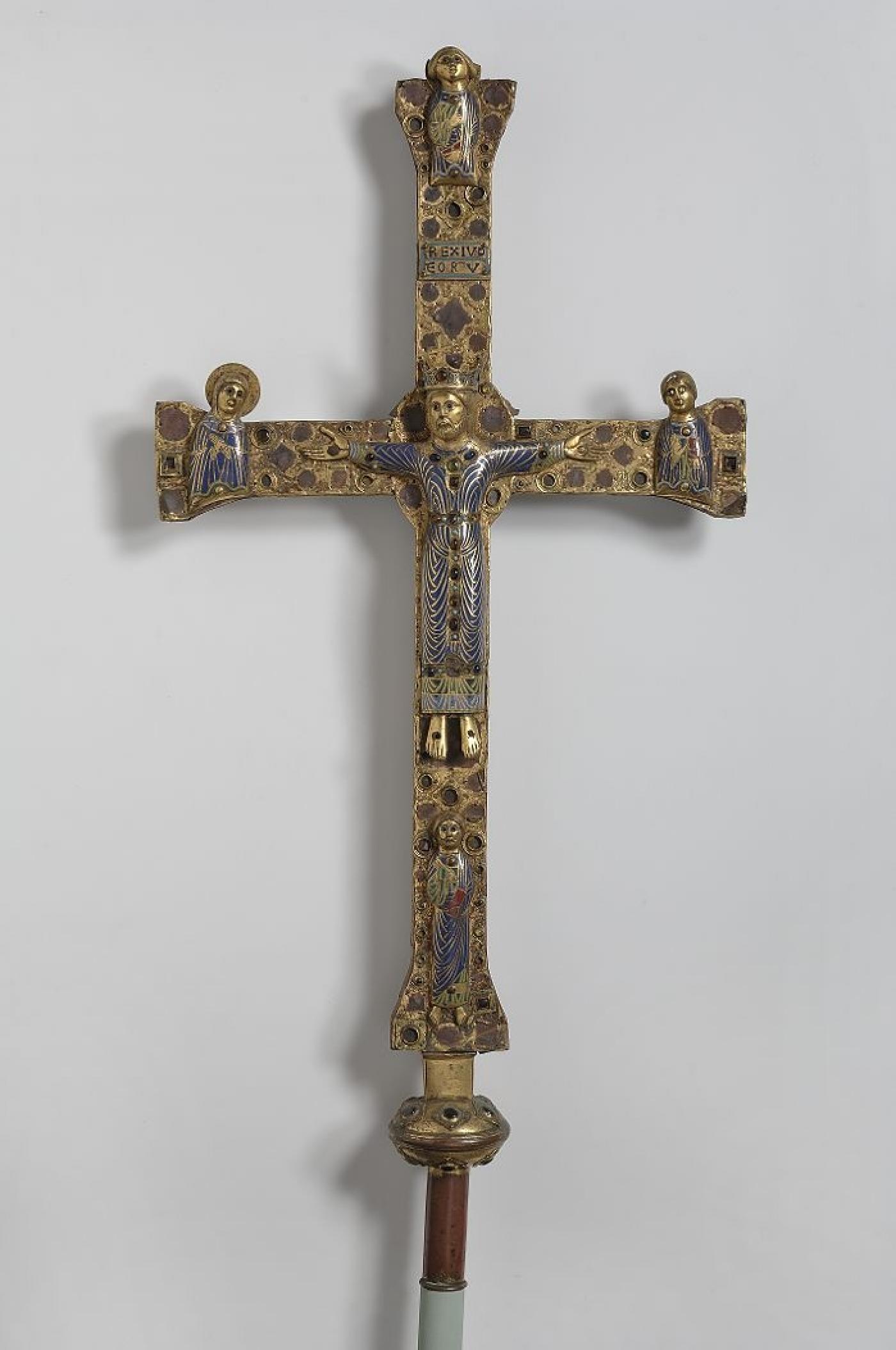 Croix jumelles provenant de Nävelsjö, Stockholm, Historiska Museet.