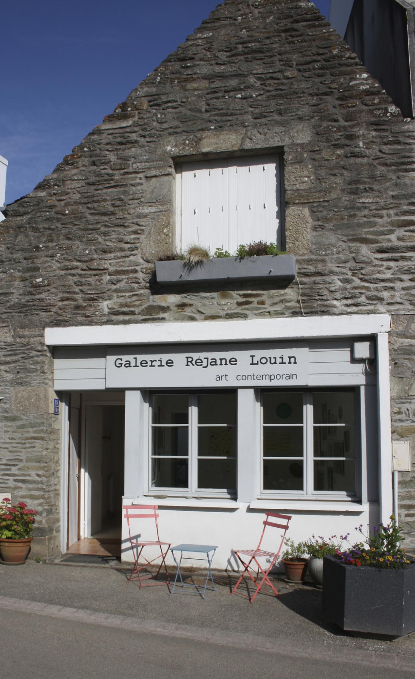 Façade de la galerie Réjane Louin, Locquirec.