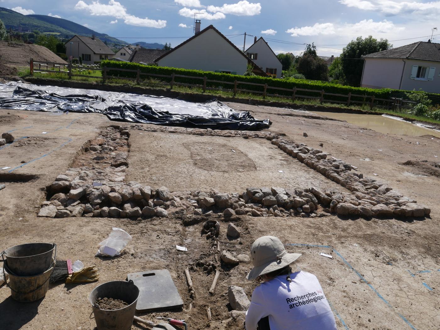 Fouilles sur une nécropole paléochrétienne à Autun