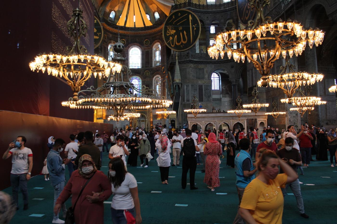 Sainte-Sophie et Saint-Sauveur-in-Chora converties en mosquées, ou le sacrifice de la culture 