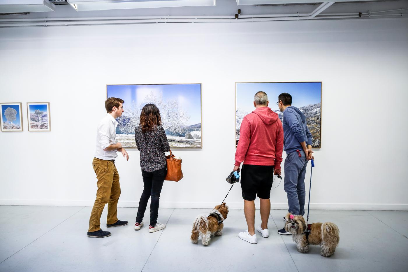 Raphaëlle Peria à la galerie Papillon lors de l'édition 2017 d'« Un Dimanche à la Galerie ».