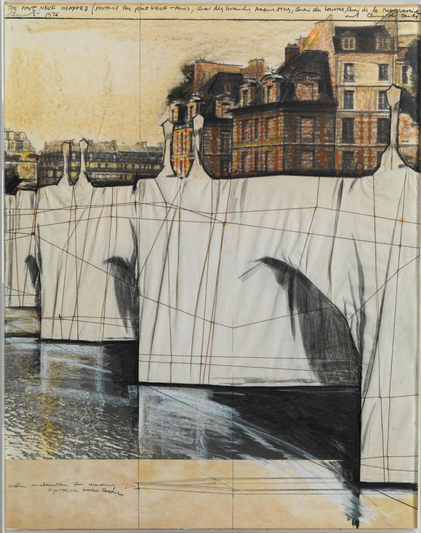 "Le Pont-Neuf empaqueté (Projet pour Paris)", 1976, mine graphite, fusain, pastel, stylo à bille, tissu, fil, carton, photographie de Wolfgang Volz, agrafes et colle sur papier contrecollé sur carton, 71 x 56 cm.
