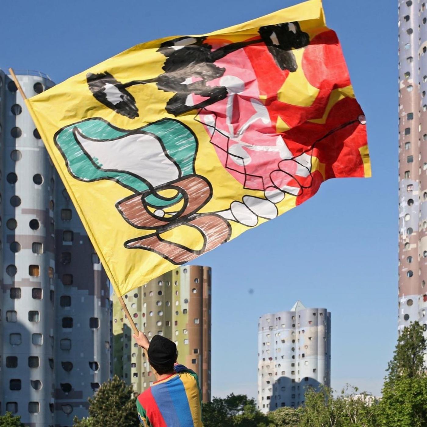 Naufragé.e.s, premier volet du projet d’expérimentation artistique à ciel ouvert « Au Zénith les rêves » lancé par le collectif d’artistes Le Wonder/Zénith en partenariat avec la Société Générale.