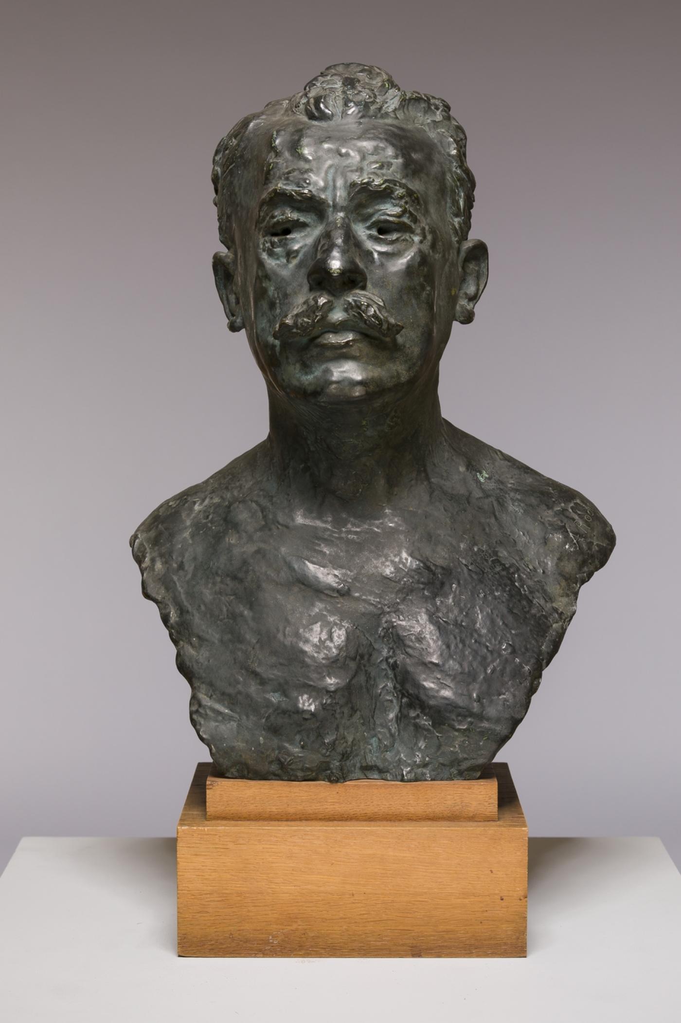 Auguste Rodin, Buste d’Etienne Clémentel, version avec épaules tronquées dite quatrième et dernier état, 1916, éd. 1948, bronze.