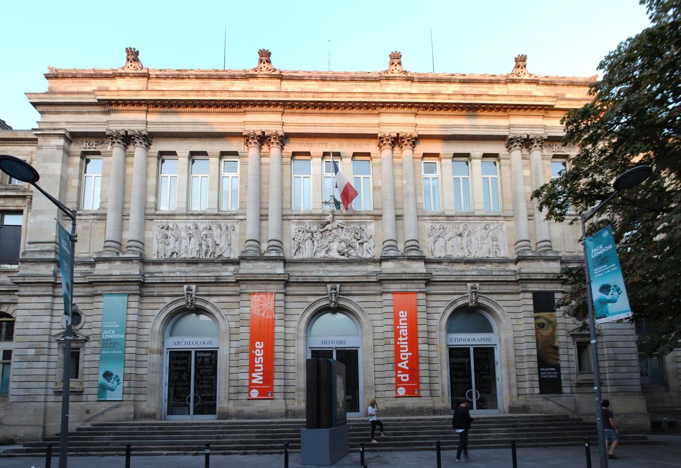 Le musée d'Aquitaine signe une convention avec le quai Branly 