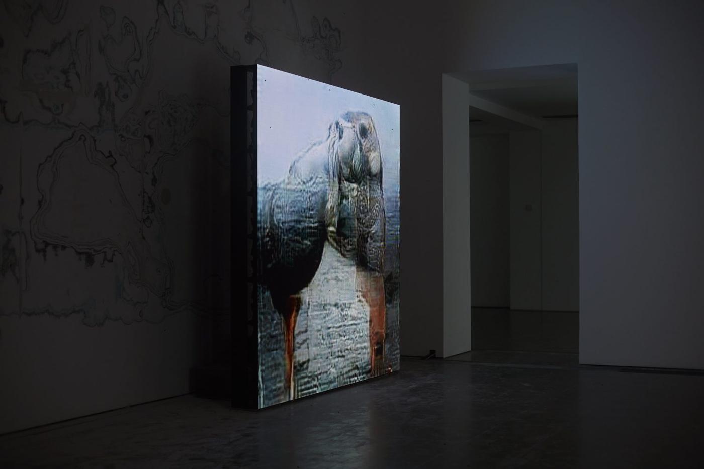 Pierre Huyghe, UUmwelt, vue d'exposition à la Serpentine Gallery, Londres, 2019.