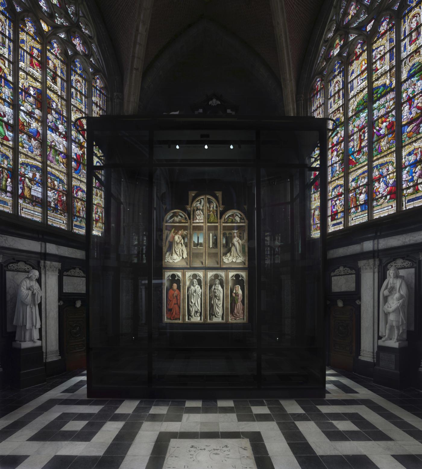 L'Agneau mystique des Van Eyck revient à la cathédrale Saint-Bavon 