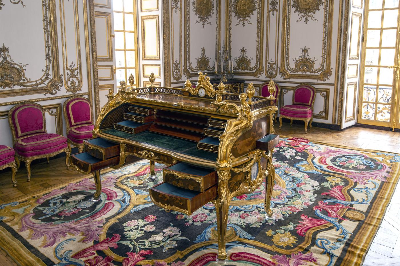 Versailles achève la restauration du cabinet d'angle du Roi