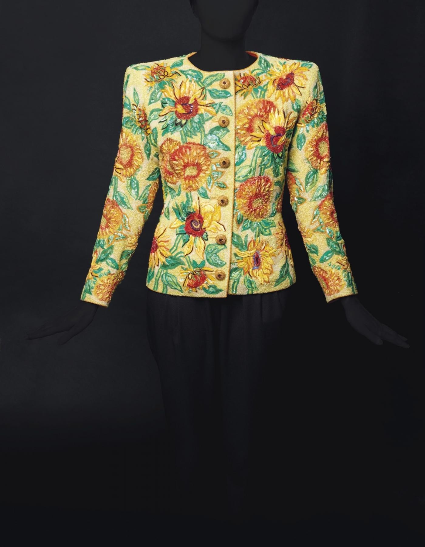 Yves Saint Laurent, veste Tournesols, collection printemps-été 1988, vendue 382 000 euros chez Christie's Paris, 2019.