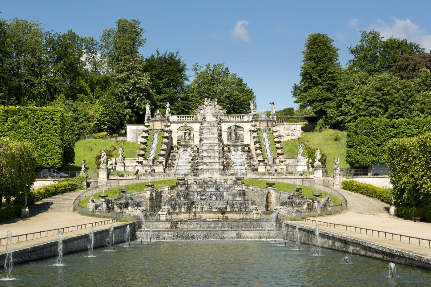 La grande cascade du domaine national de Saint-Cloud.