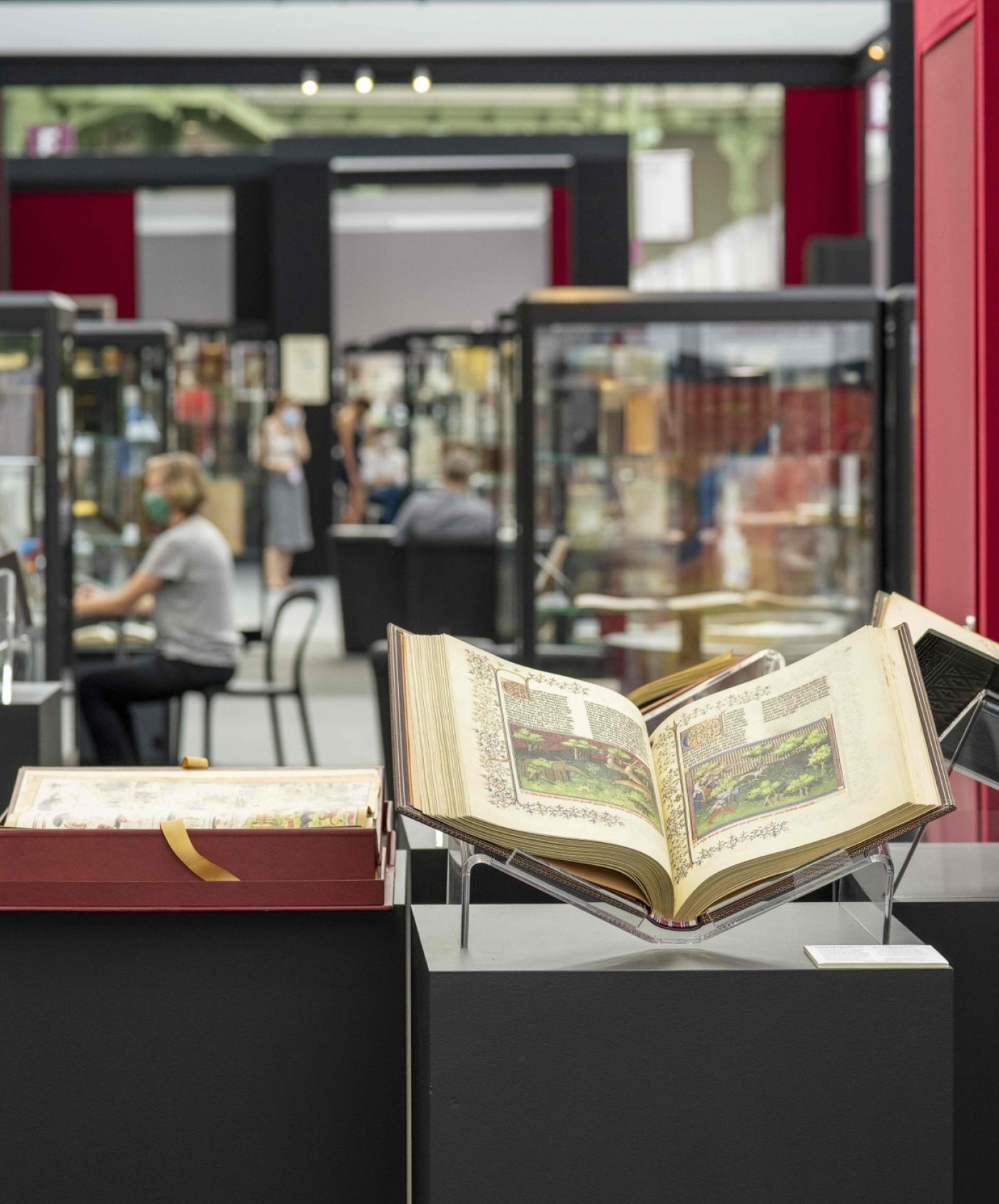 Edition 2020 du Salon International du Livre rare et des experts en objets d’art.