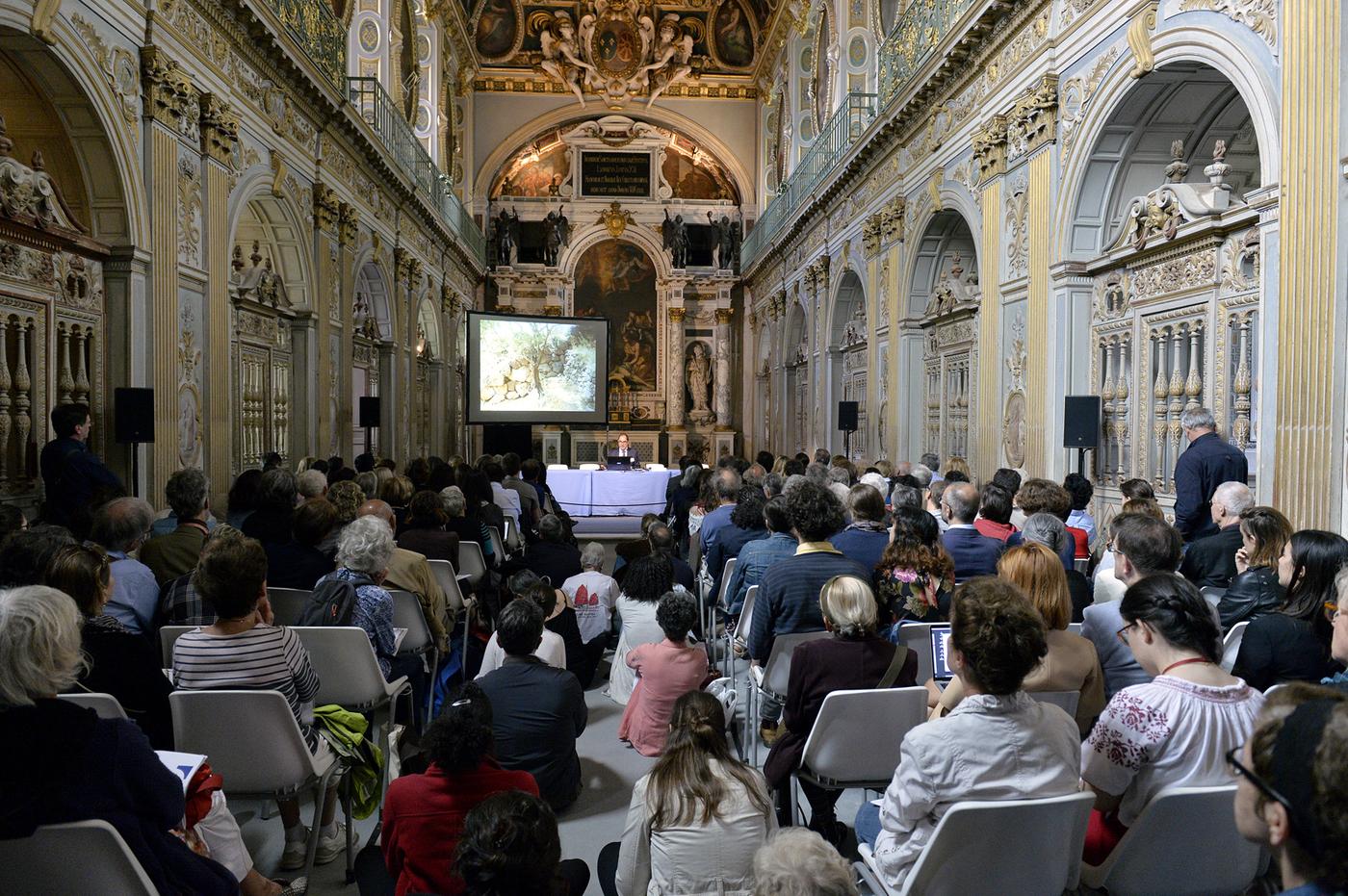 Conférence dans la chapelle de la Trinité au château de Fontainebleau lors de l'édition 2018 du Festival d'Histoire de l'art.