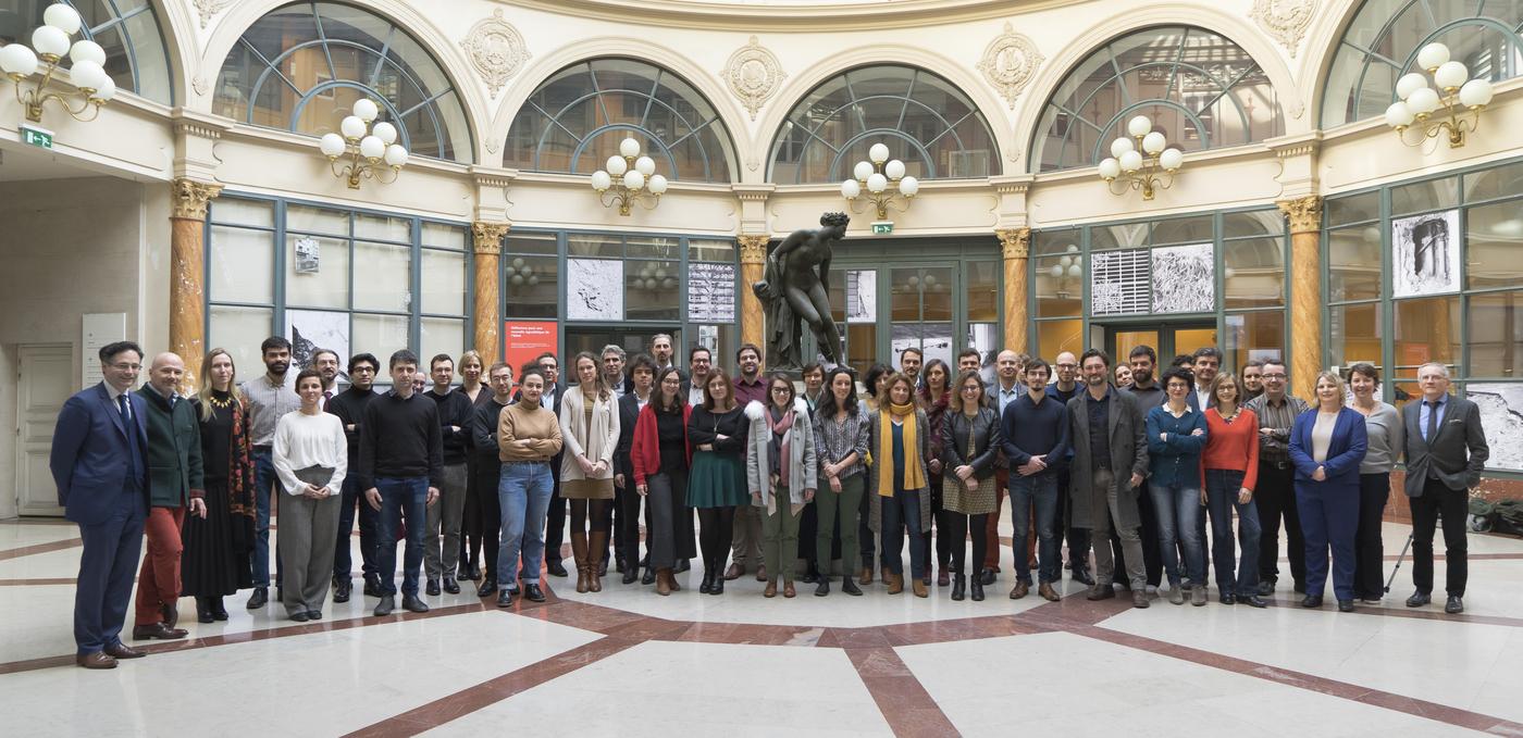 La promotion 2020 des conservateurs du patrimoine de l'INP, dans la galerie Colbert.