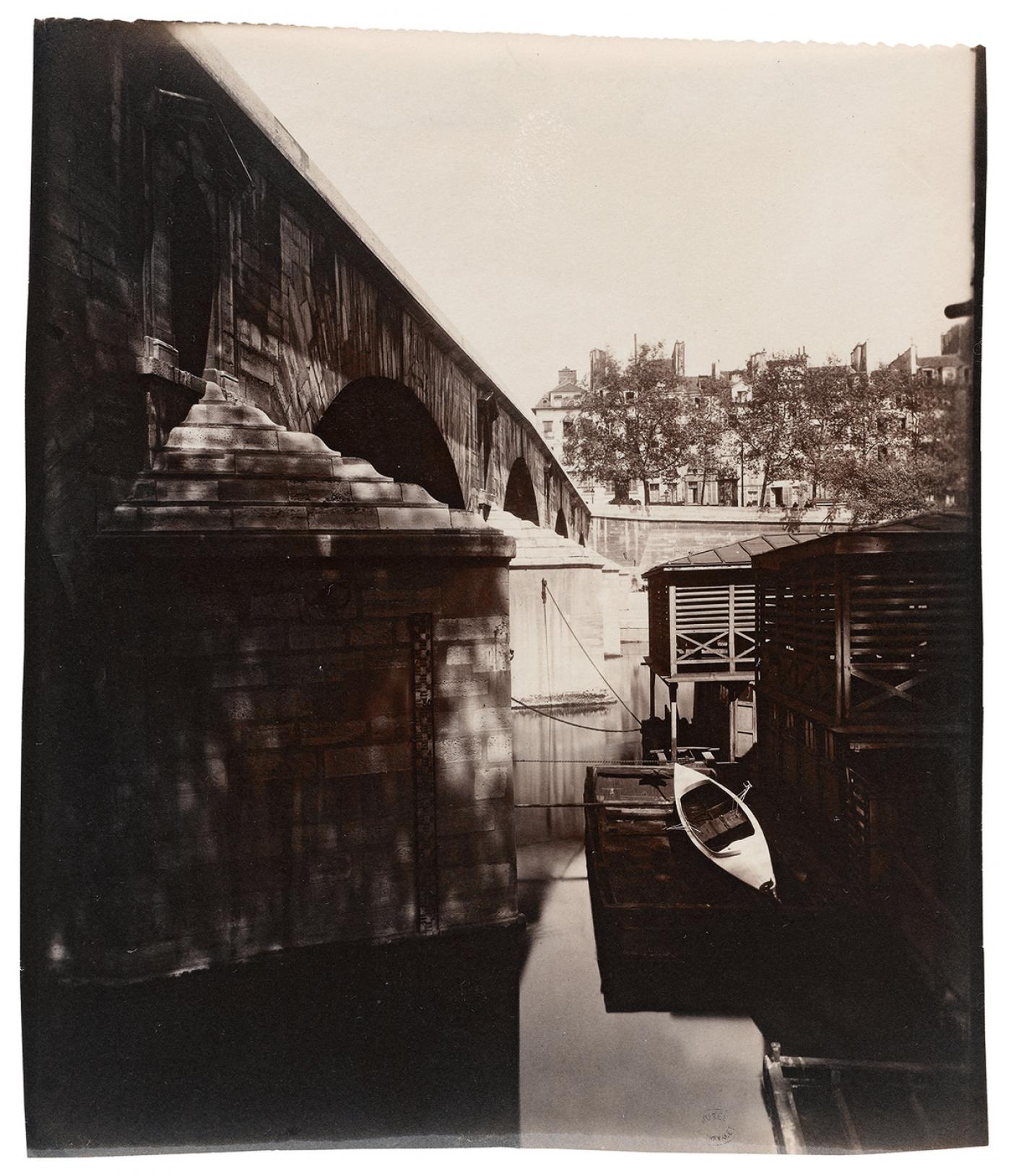 Eugène Atget, Un coin du pont Marie, IVème, 1921
