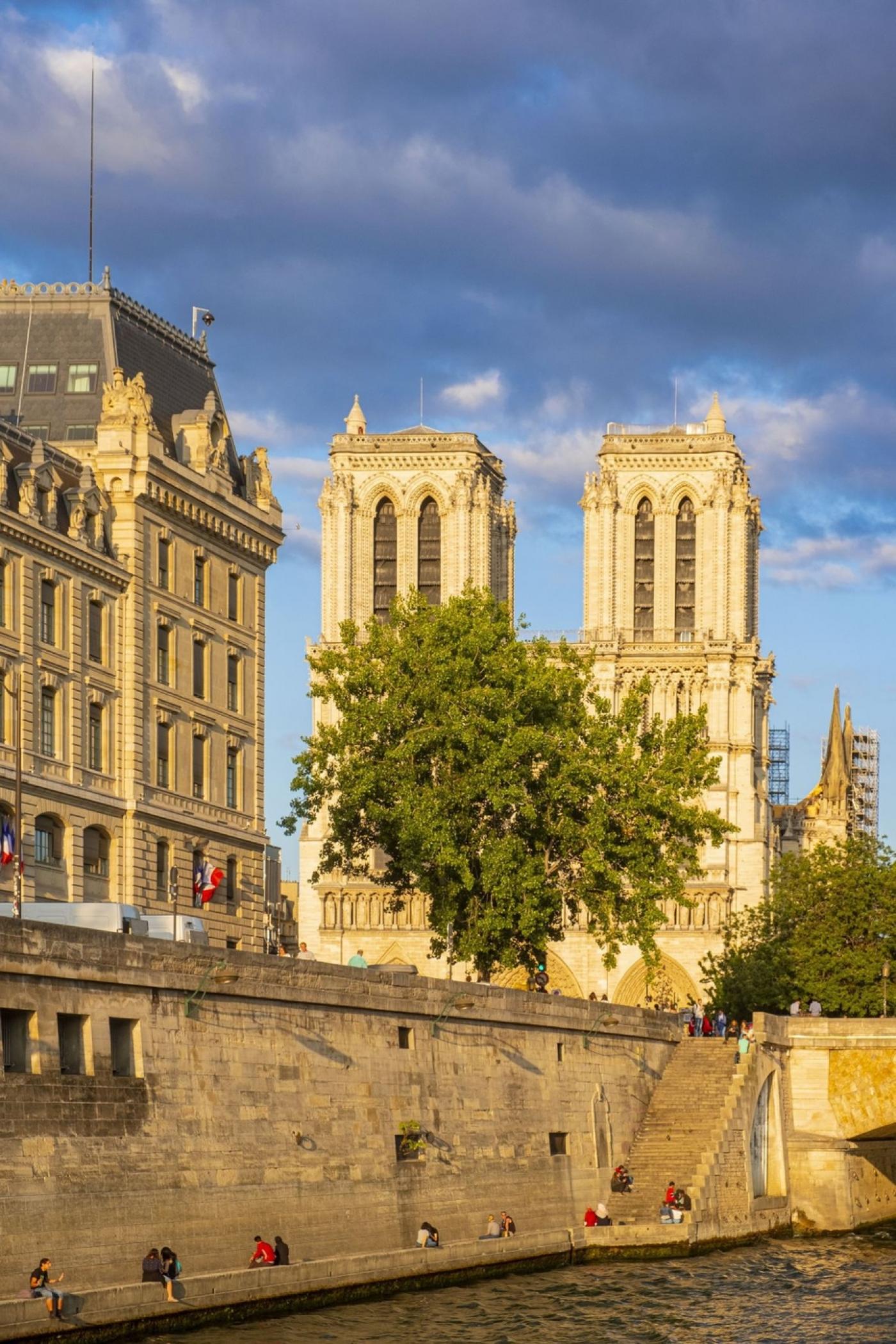 Notre-Dame : la phase de sécurisation achevée