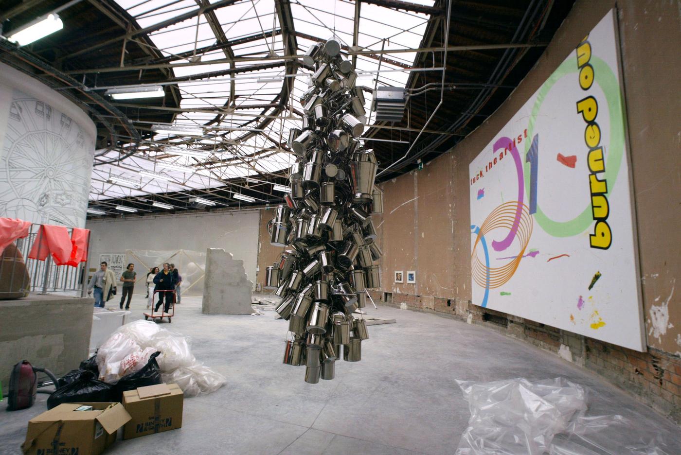 L'intérieur du Palais de Tokyo le 18 janvier 2002, quelques jours avant l'inauguration officielle du lieu.