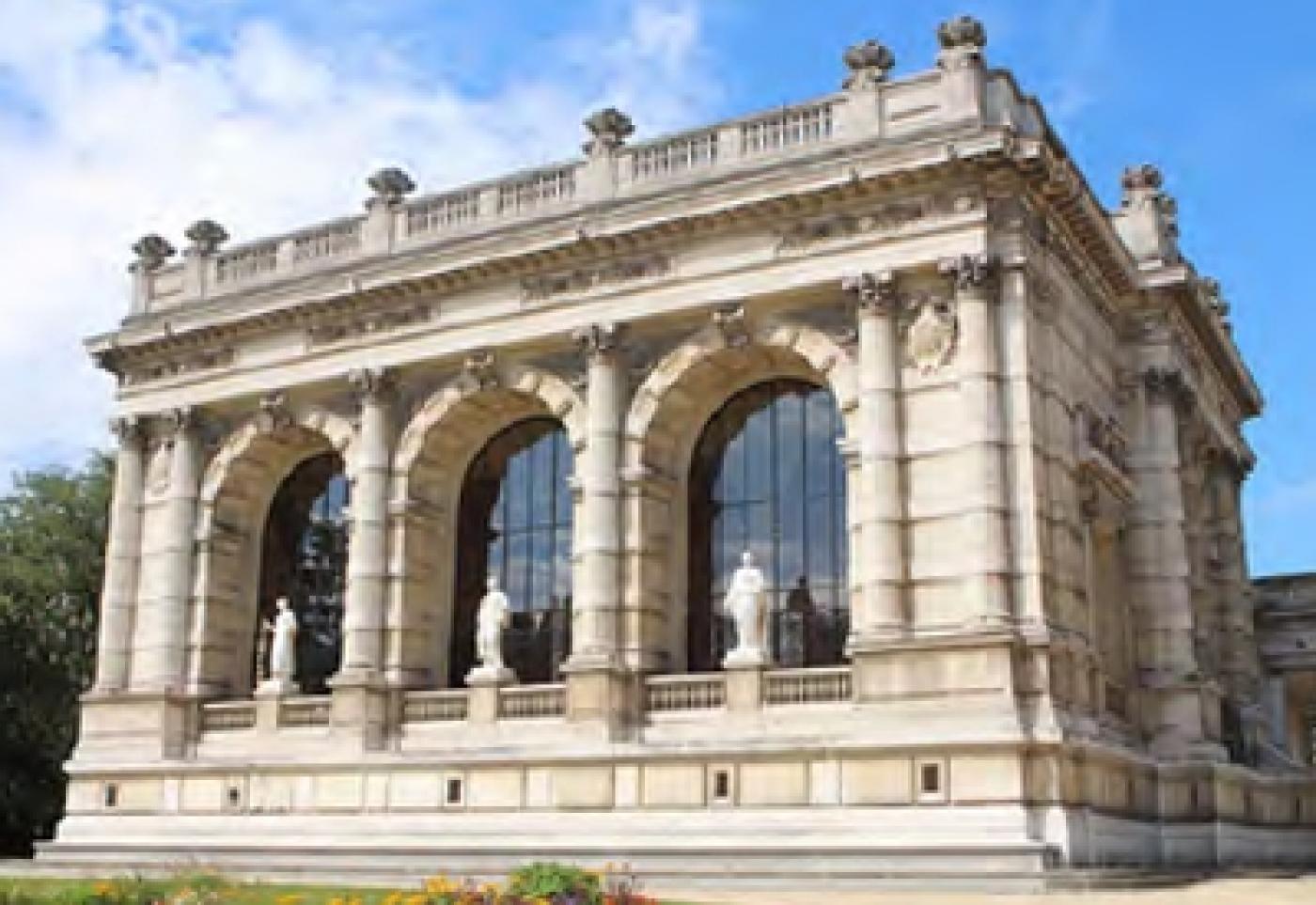 Le palais Galliera s’offre un parcours permanent grâce à Chanel