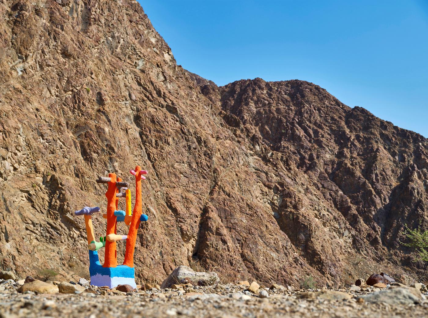 Mohamed Ahmed Ibrahim, "Orange Trees", 2021, montagnes d'Al Hajar, papier, colle, carton.

