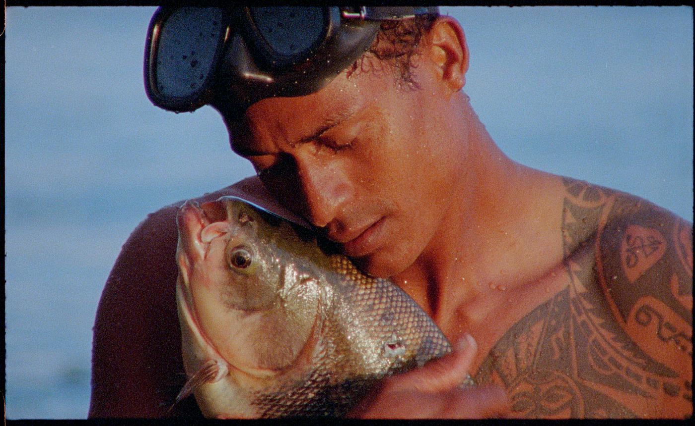 Jonathas de Andrade, "O Peixe [The Fish]", 2016, extrait de film.