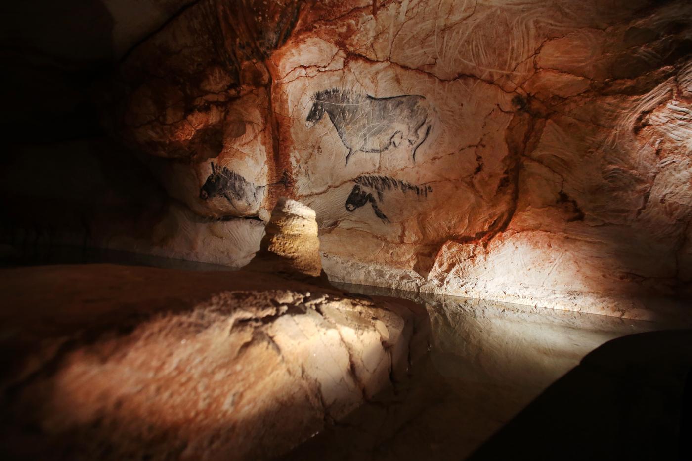 À Marseille, la grotte Cosquer sort de l'eau