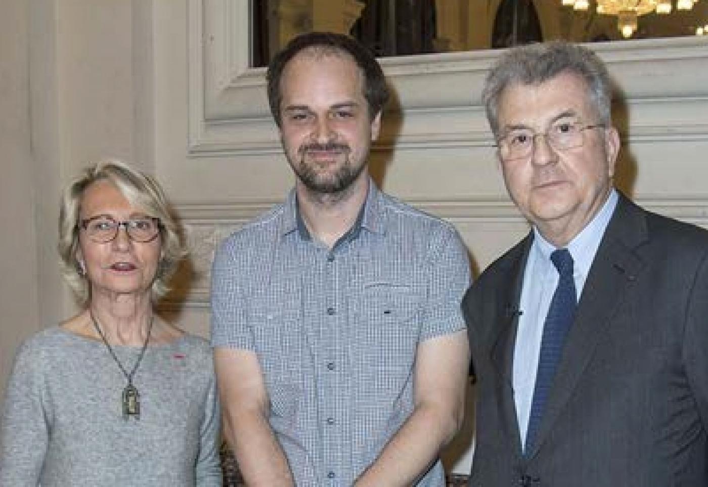 Ciprian Muresan reçoit le prix de dessin contemporain de la Fondation Daniel et Florence Guerlain