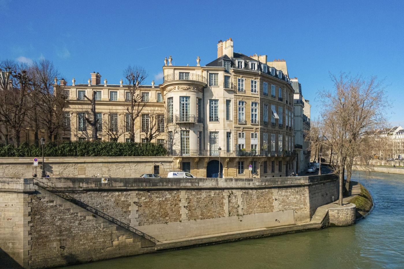 Le mobilier de l'hôtel Lambert passe sous le marteau chez Sotheby's