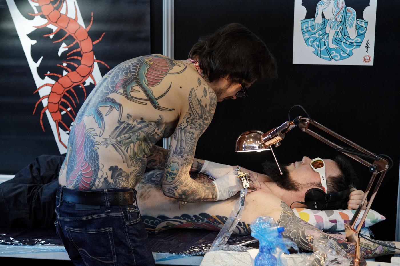 Pas de statut d’artiste pour les tatoueurs