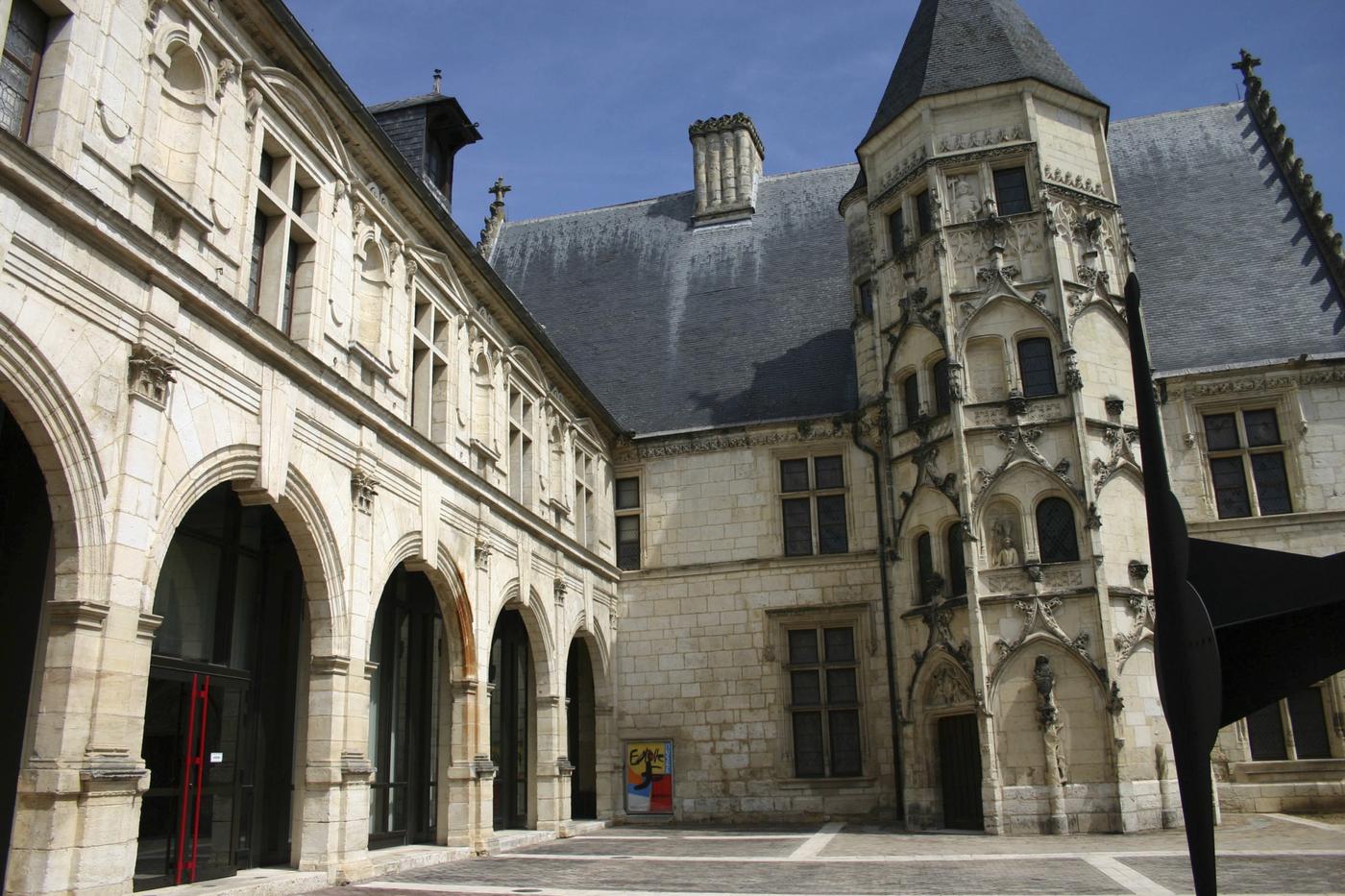 À Bourges, le musée Estève ferme pour travaux