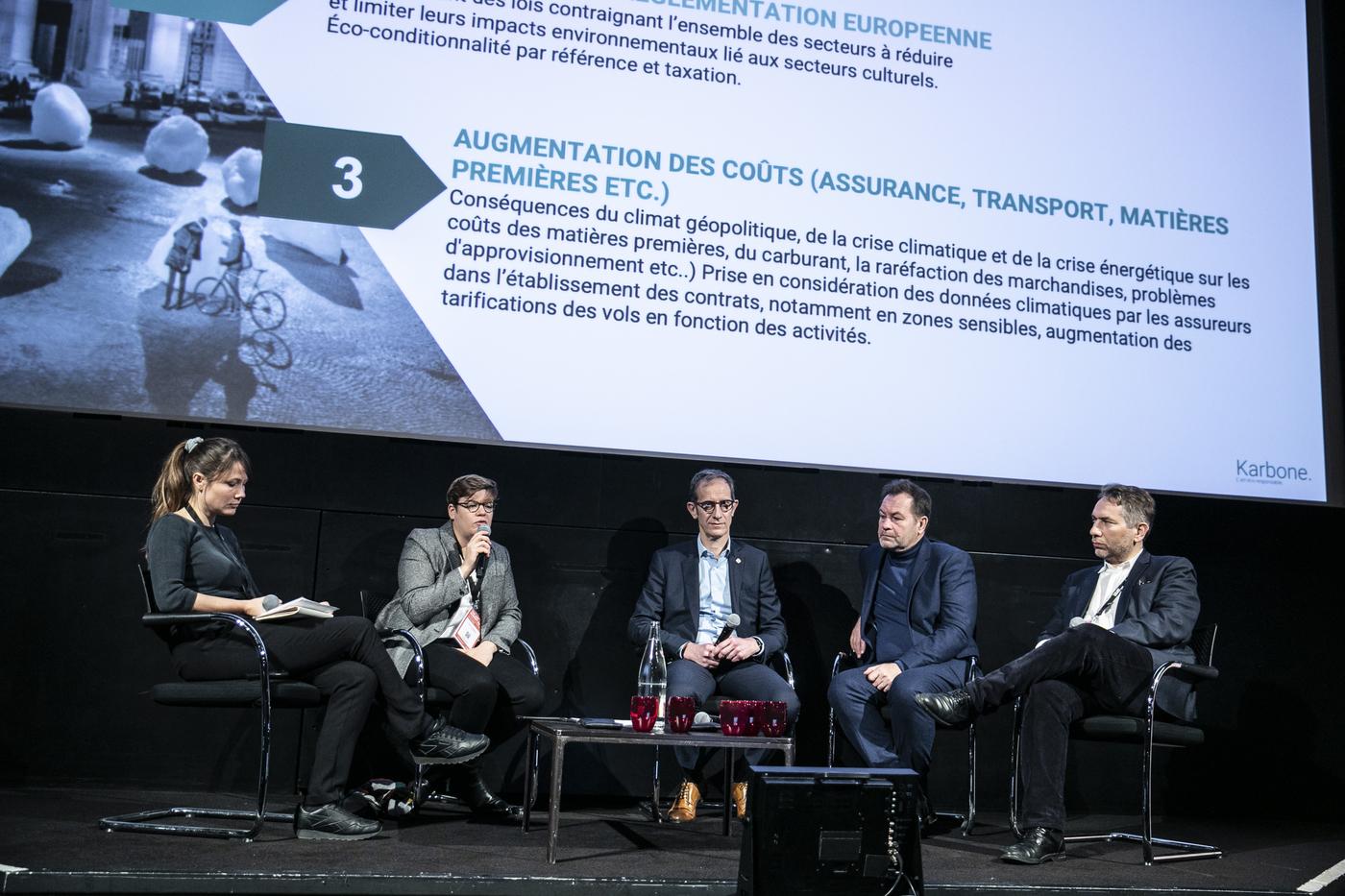 Marguerite Courtel (cofondatrice du collectif Les Augures), Fanny Legros (co-fondatrice de Plinth et fondatrice et Carbone), Christophe Piette (directeur général de Chenue), Guillaume Piens (directeur de la foire Art Paris),  et Jocelyn Wolff (fondateur de la galerie éponyme).