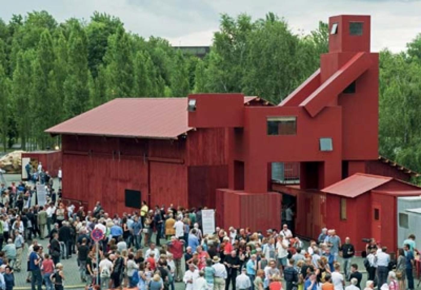 Le « Domestikator » de l’Atelier Van Lieshout refusé par le musée du Louvre au Jardin des Tuileries