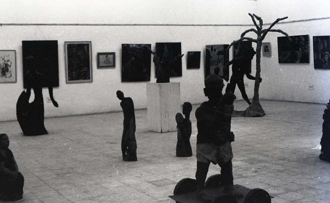 L’exposition « Questions and Dialogues » en 1987 à la Faculty of Fine Arts de Baroda.