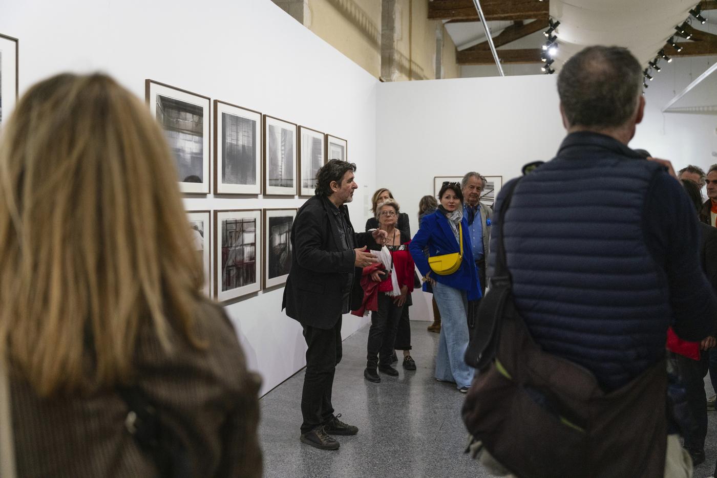 Arles s'ancre dans le dessin