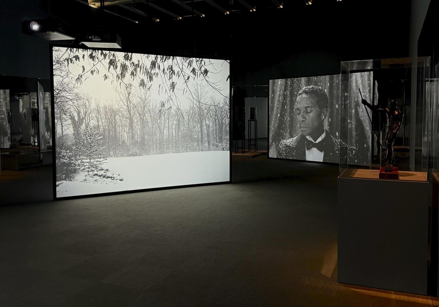 Isaac Julien, Once Again... (Statues Never Die), 2022.Vue de l’installation à la Whitney Biennial 2024: Even Better Than the Real Thing jusqu’au 11 août.