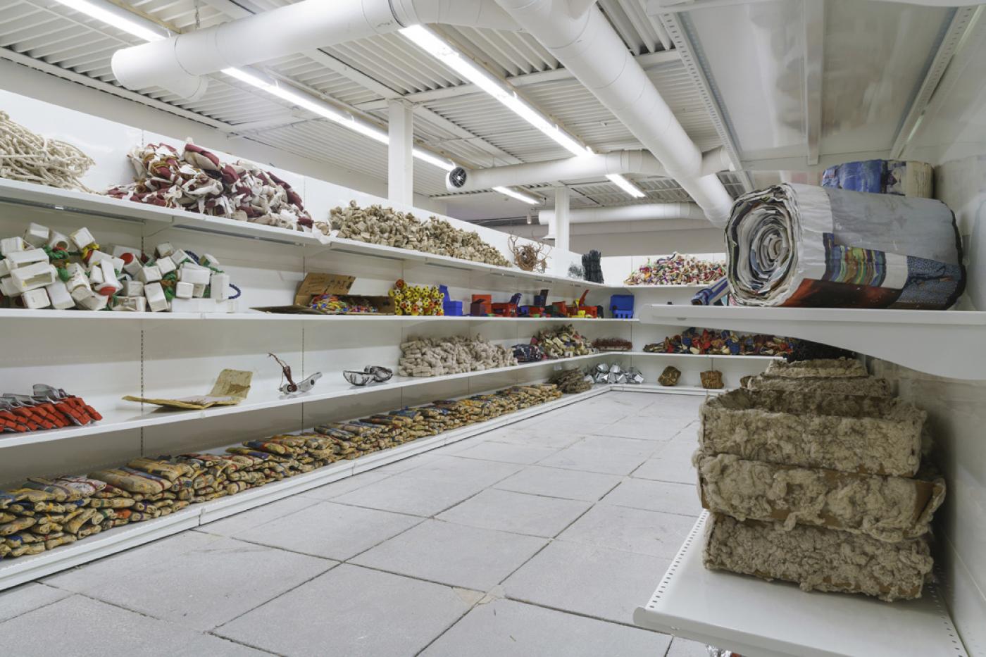 Hassan Sharif Studio (Supermarket), 1990–2016. Œuvre présentée dans les Giardini lors de la 57e biennale de Venise en 2017.