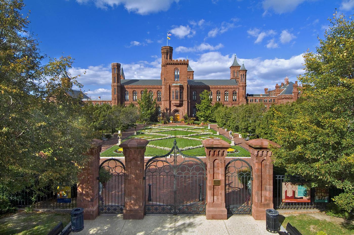 La Smithsonian Institution cherche 2,5 milliards de dollars pour son développement