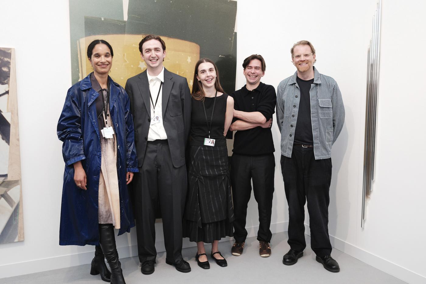 Nat Faulkner remporte le Camden Art Centre Emerging Artist Prize à Frieze Londres 2024.