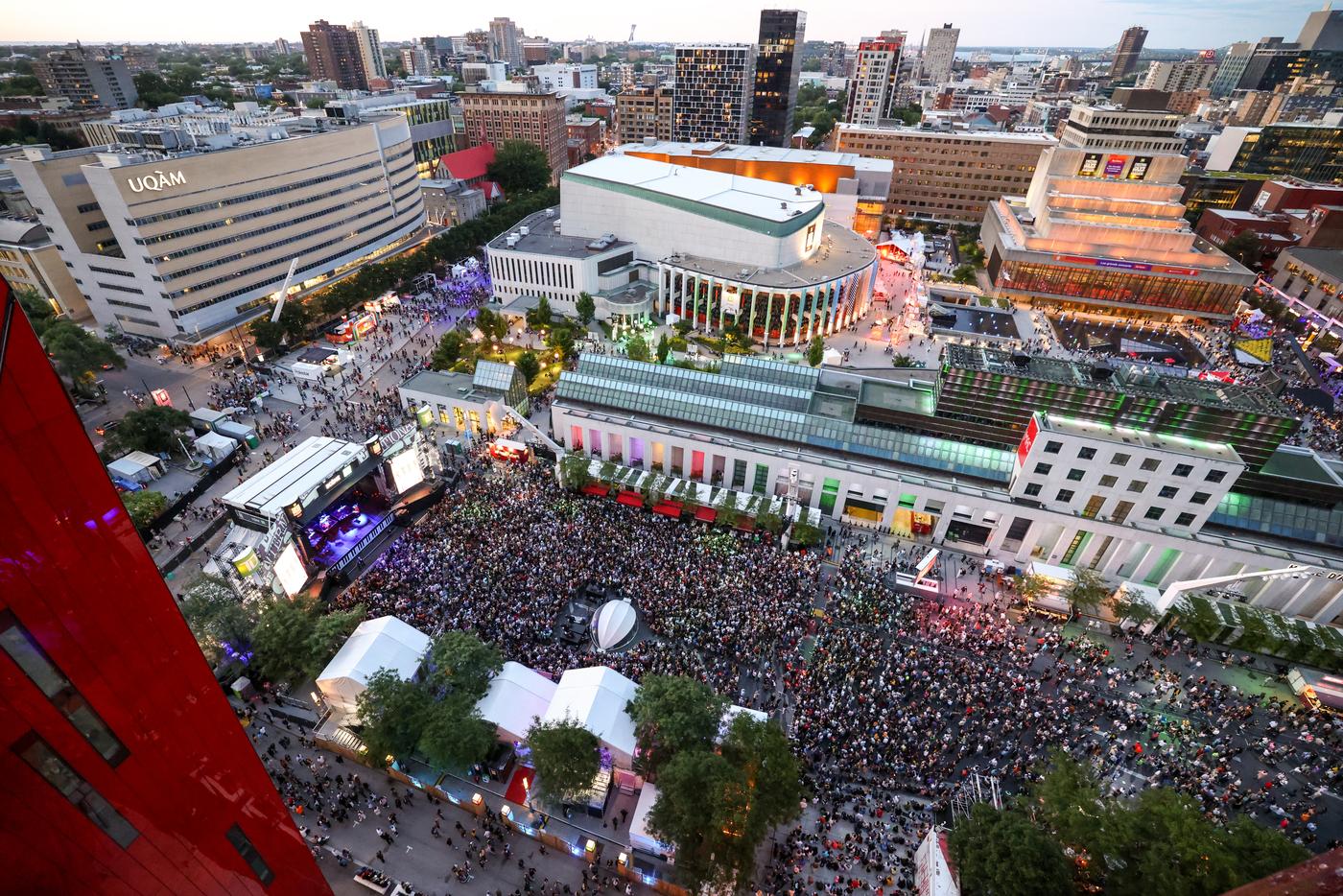 Place des Festivals, Quartier des spectacles, Montréal.